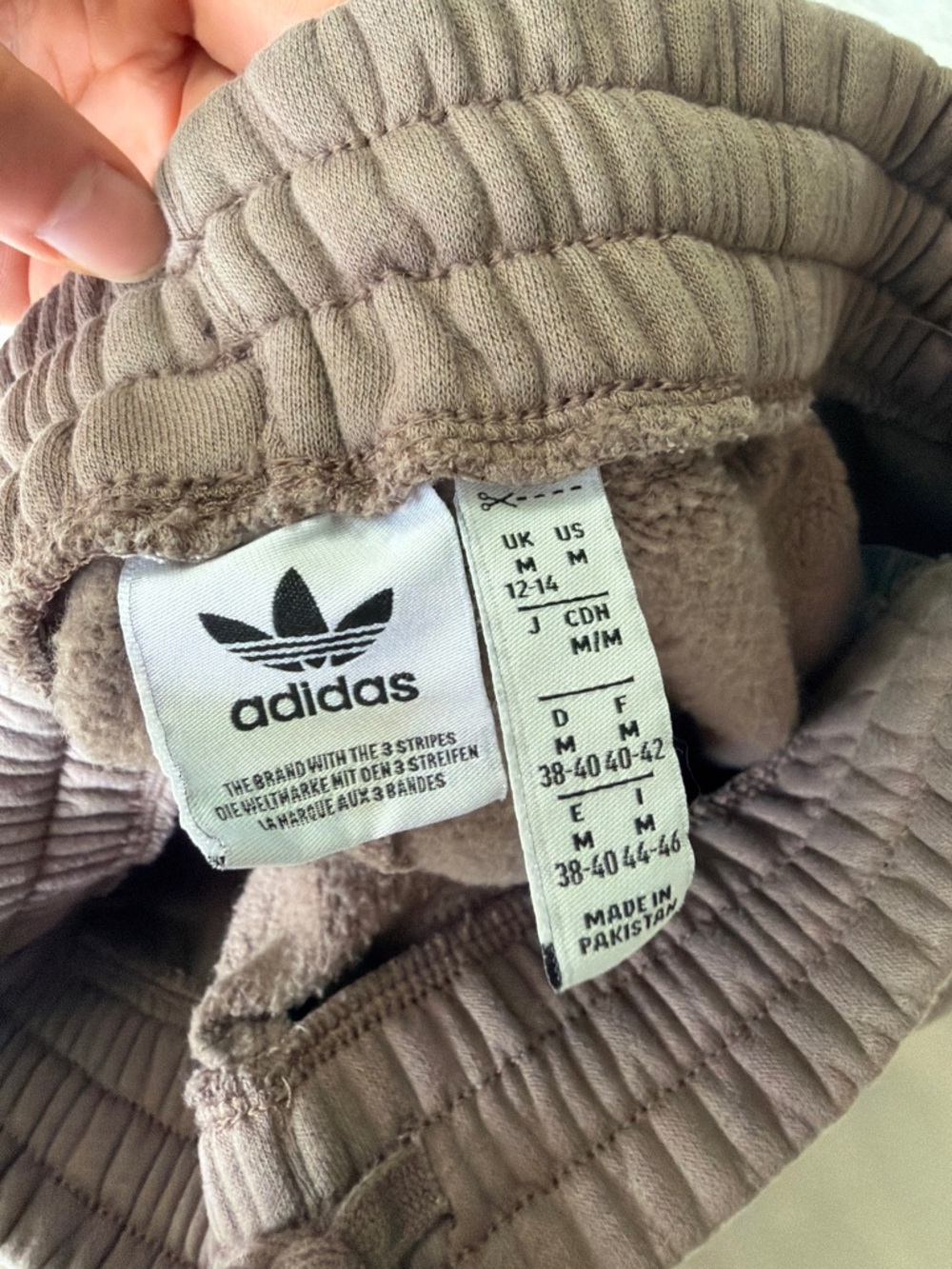 Women’s adidas Brown Jogger Sweatpants fits like a small - Picture 2 of 4